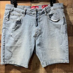 Ring of Fire Light Wash Distressed Men’s Denim Shorts classic fit waist 36